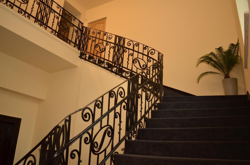 Casa Remo - Guesthouse Turda Bagian luar foto