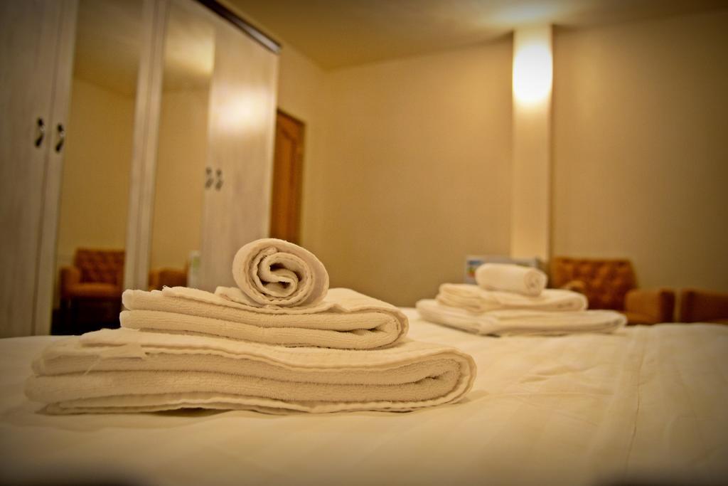 Casa Remo - Guesthouse Turda Bagian luar foto