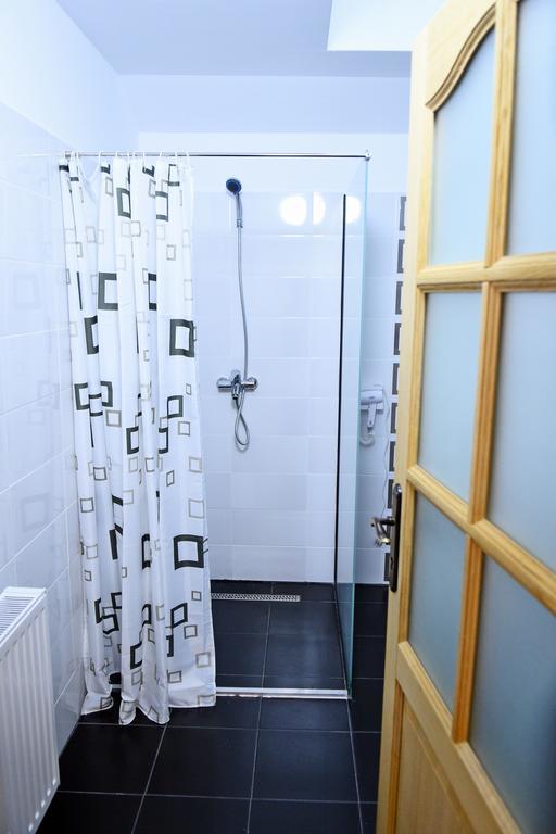 Casa Remo - Guesthouse Turda Bagian luar foto